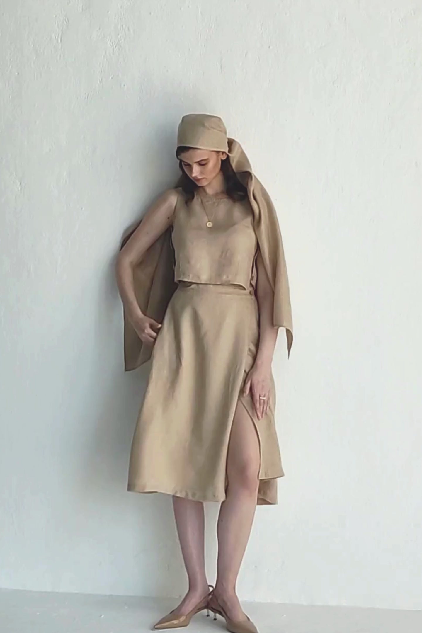 Overlap Midi Skirt in Neutral Beige DC-Reistor
