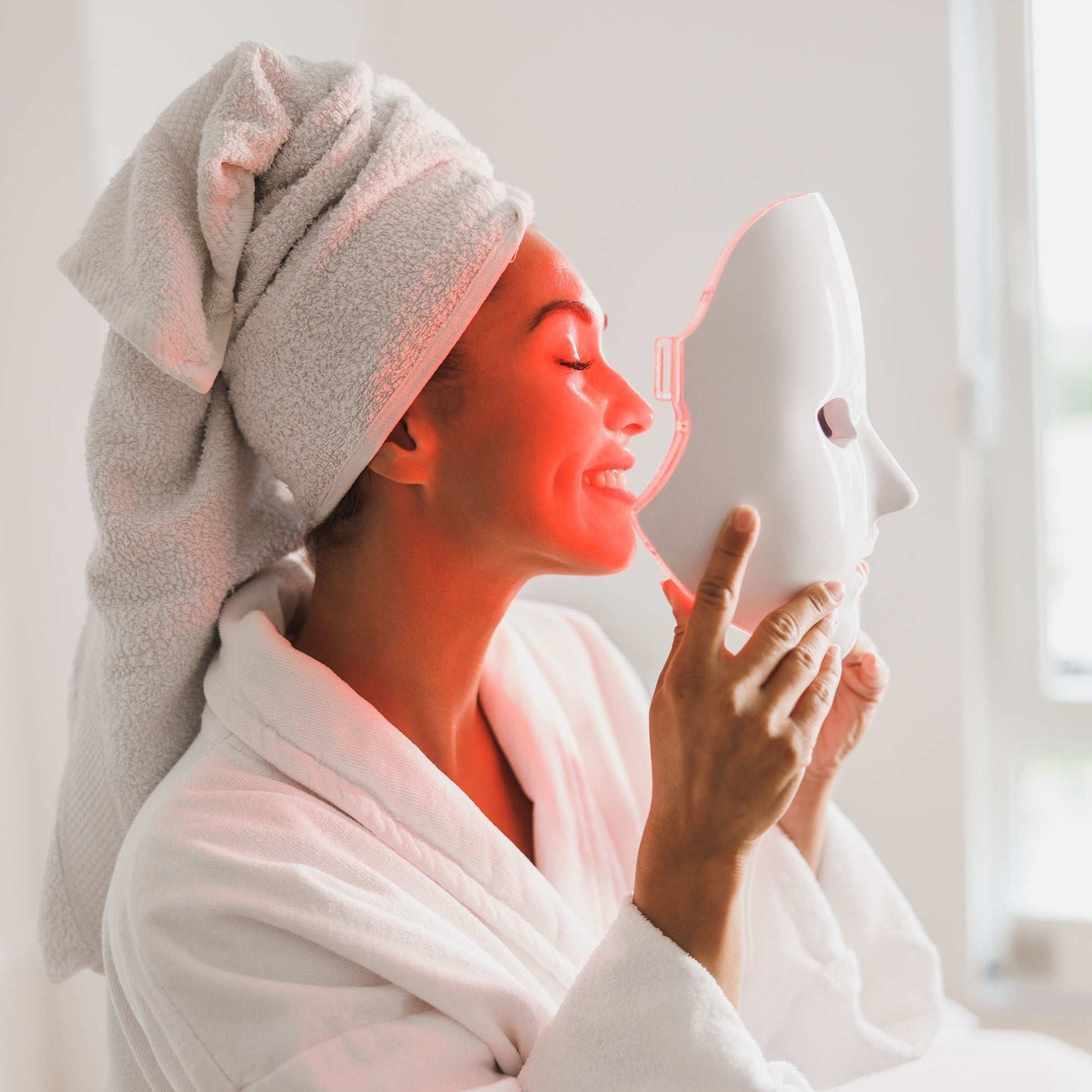 7-in-1 LED Light Therapy Face Mask – Advanced Skincare at Home! DC-PURSONIC