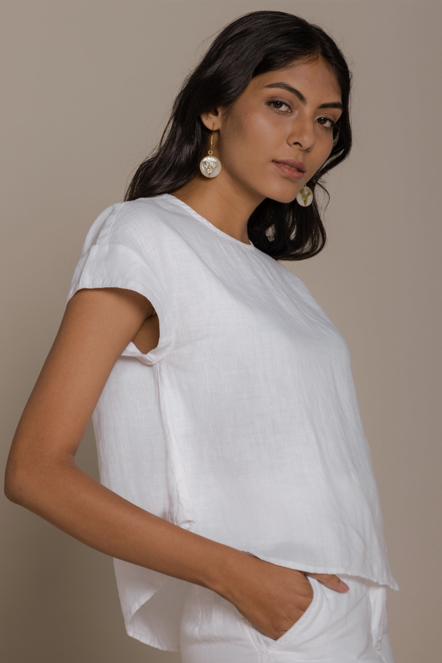 Sandcastle Saturdays Top in White DC-Reistor