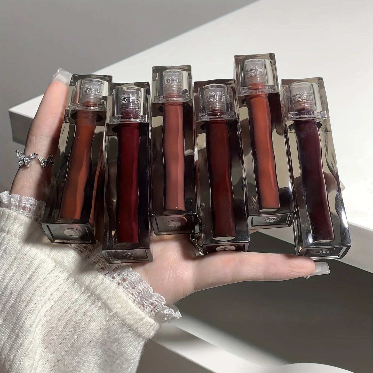 Adorable Bear Mirror Lip Glaze - Long-Lasting, Non-Fading, Hydrating Liquid Lipstick with Watery Texture - Luxurious Glossy Shin ferrersa