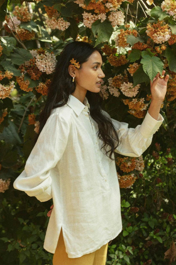 Summer Shirt in Off-white DC-Reistor